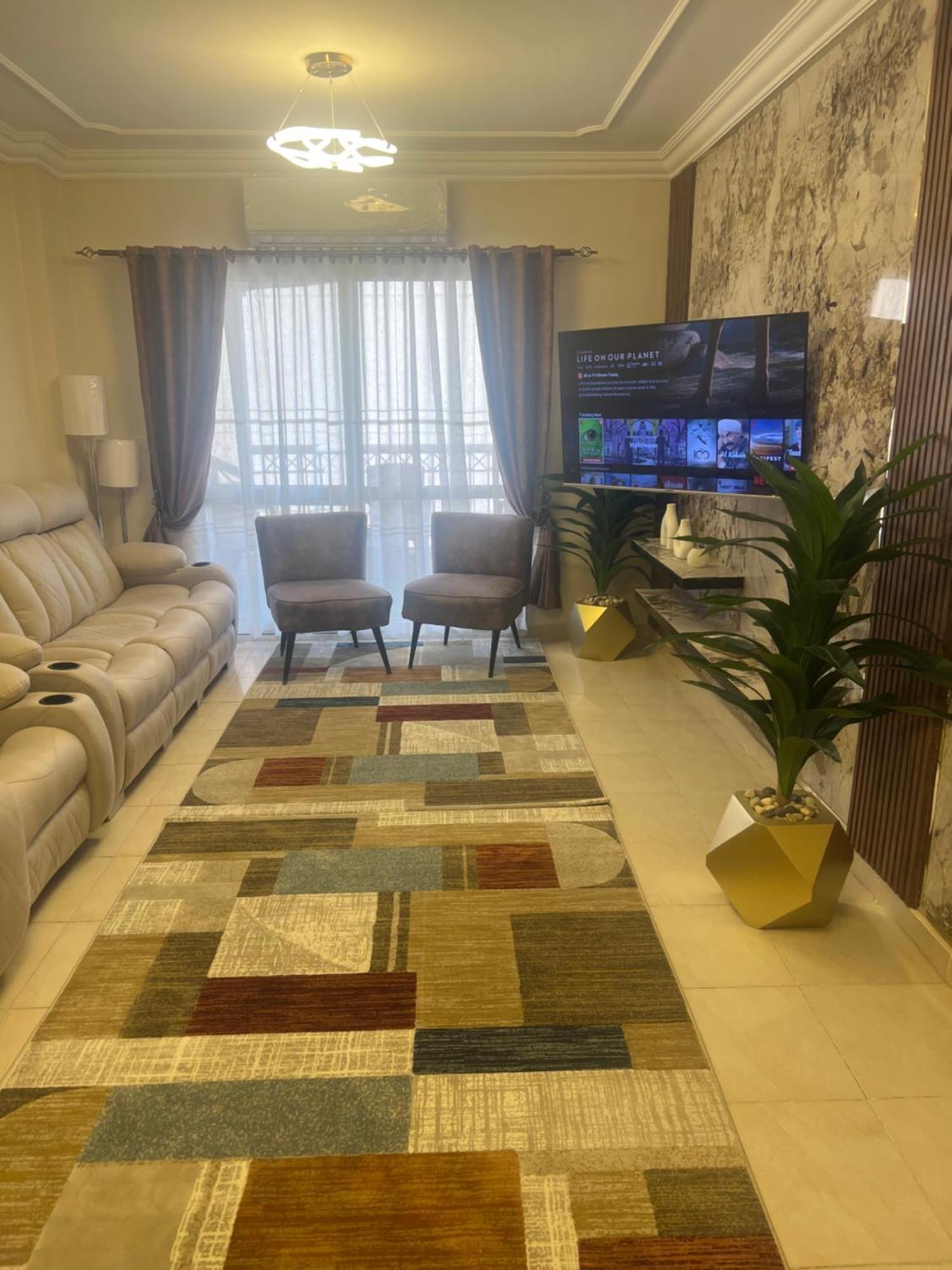 Luxurious Vip Apartment In Madinaty Furnished With High End Hotel Furniture 外观 照片